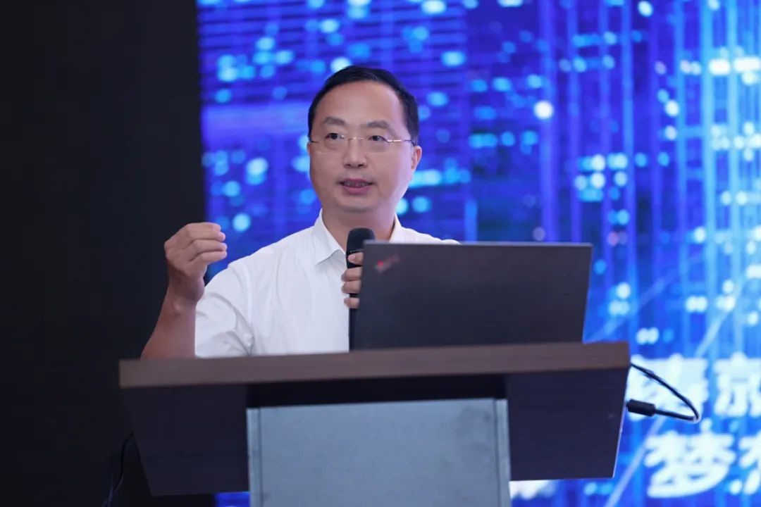 ee52a6b504764286930d548214a4c882.jpg ee52a6b504764286930d548214a4c882.jpg