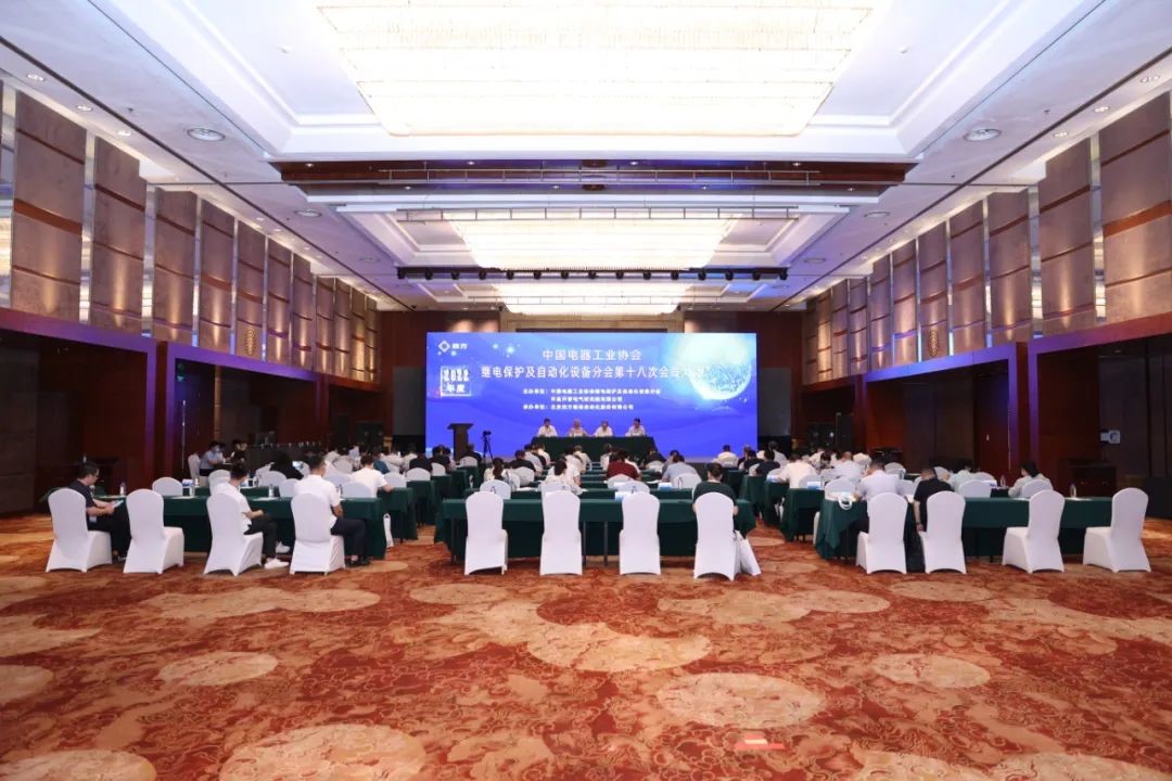 ef40c8a4bffc4ce88d9407f9f654113b.jpg ef40c8a4bffc4ce88d9407f9f654113b.jpg